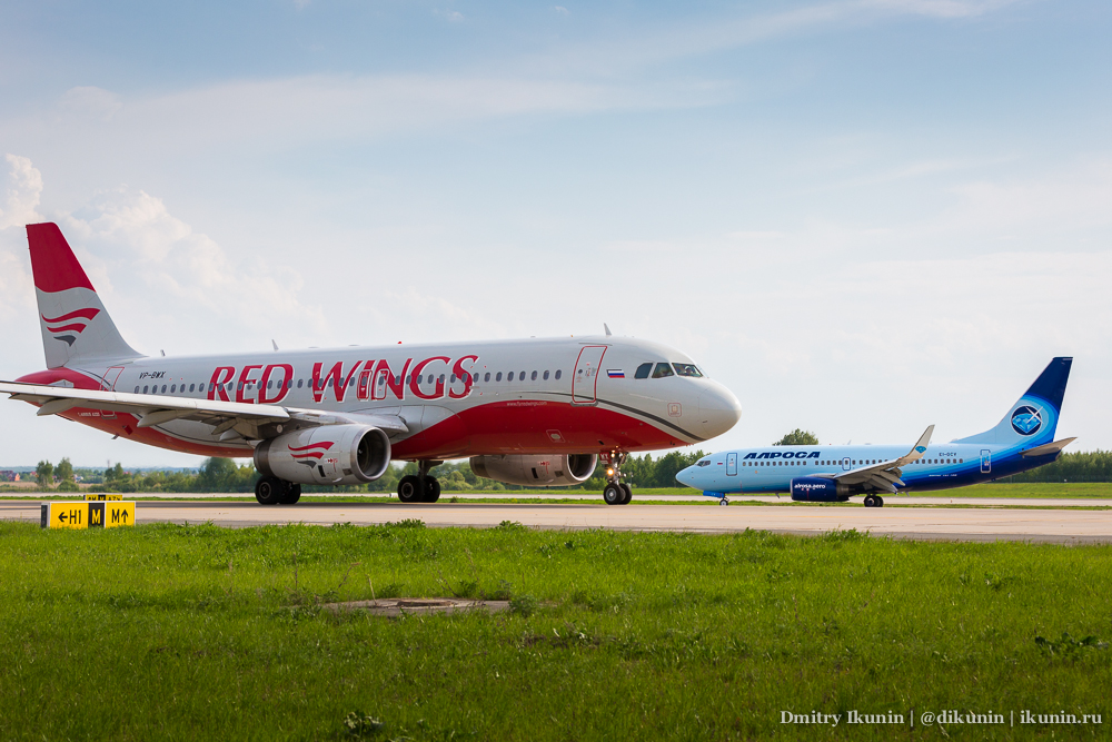 Airbus A320 (VP-BWX). Red Wings Airlines
