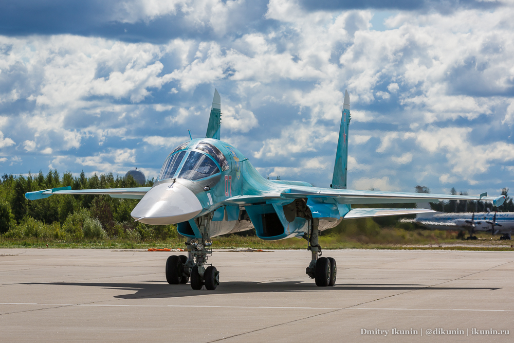 Су-34 (RF-81851)